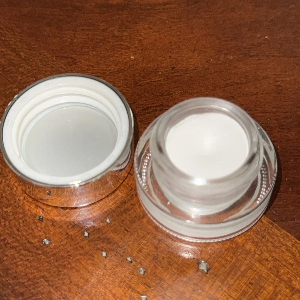 Snow Kyliner by Kylie Cosmetics NEW